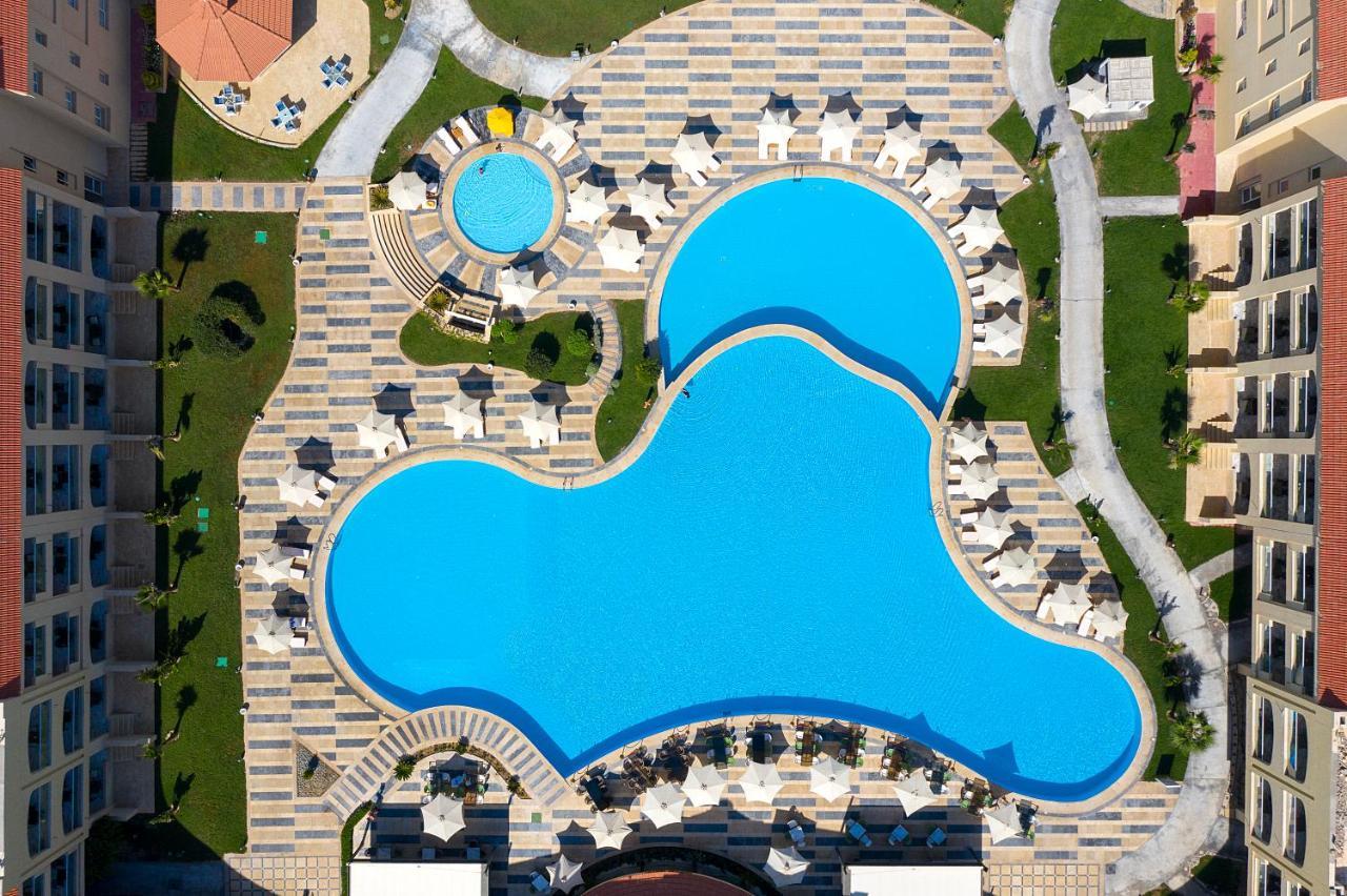 Rixos Alamein - Full Board Plus El Alamein Bagian luar foto Aerial view of the pool
