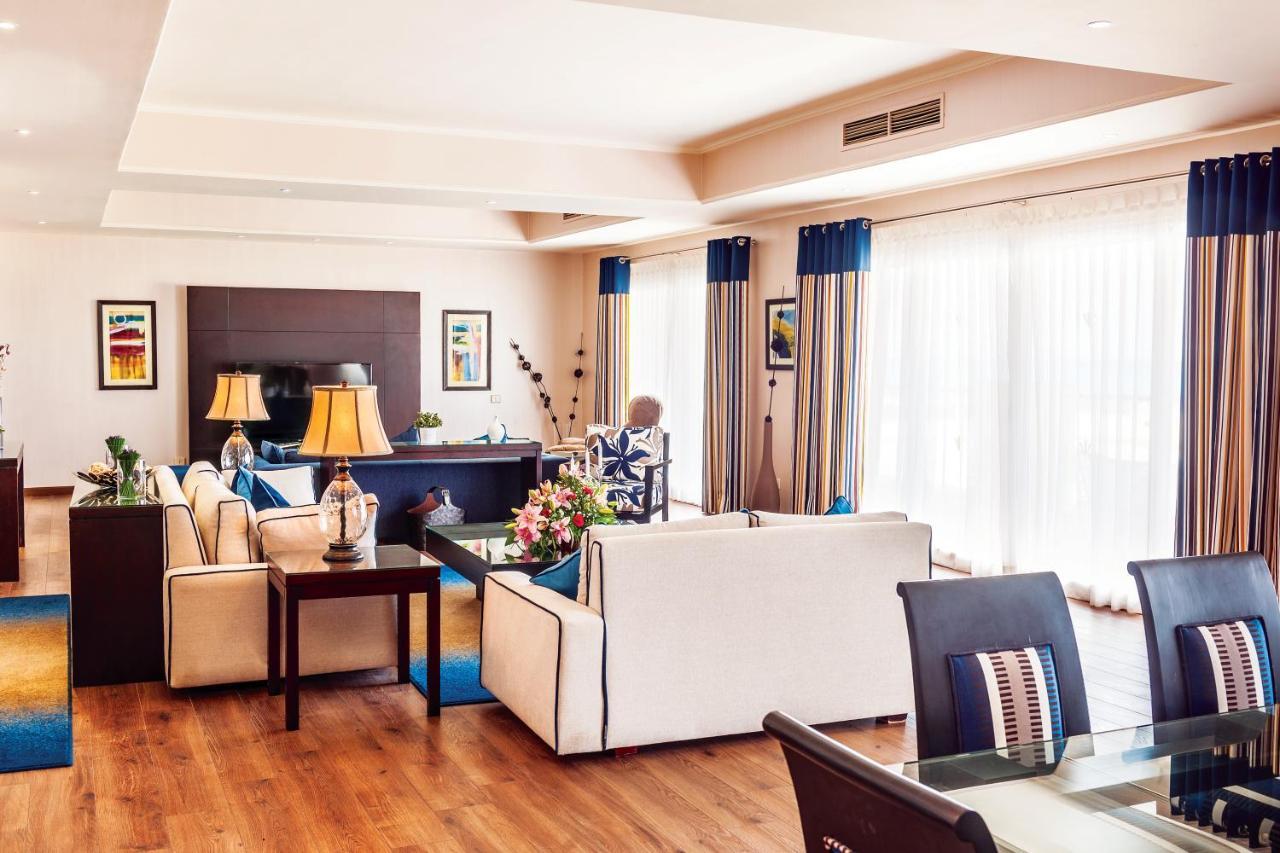 Rixos Alamein - Full Board Plus El Alamein Bagian luar foto A suite at the hotel