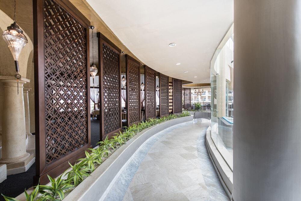 Rixos Alamein - Full Board Plus El Alamein Bagian luar foto Interior of the hotel